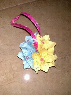 Dekorasi Rumah Artistik dengan Memanfaatkan Barang Seadanya | Kaskus ... Wini home: Cara membuat origami bunga kusudama