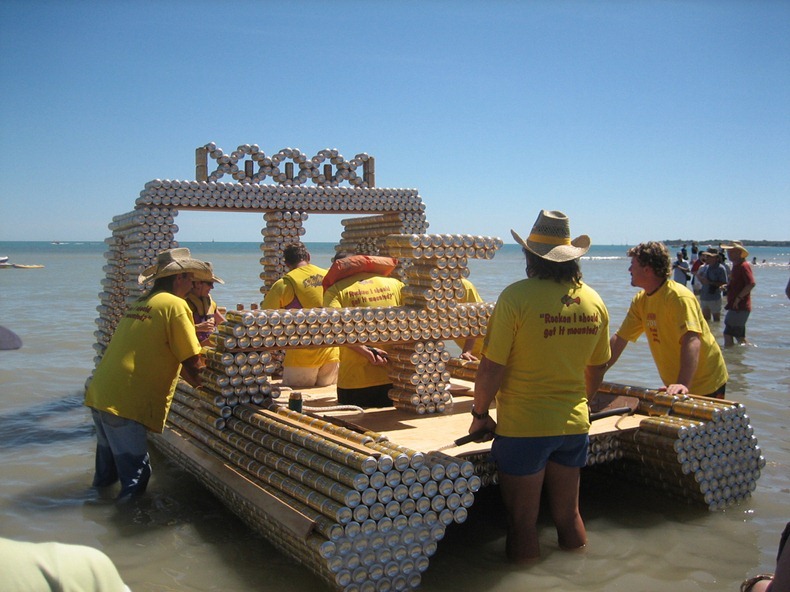 beer-can-regatta-1