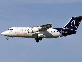 Un avion de Karongo Airlines dans les airs.