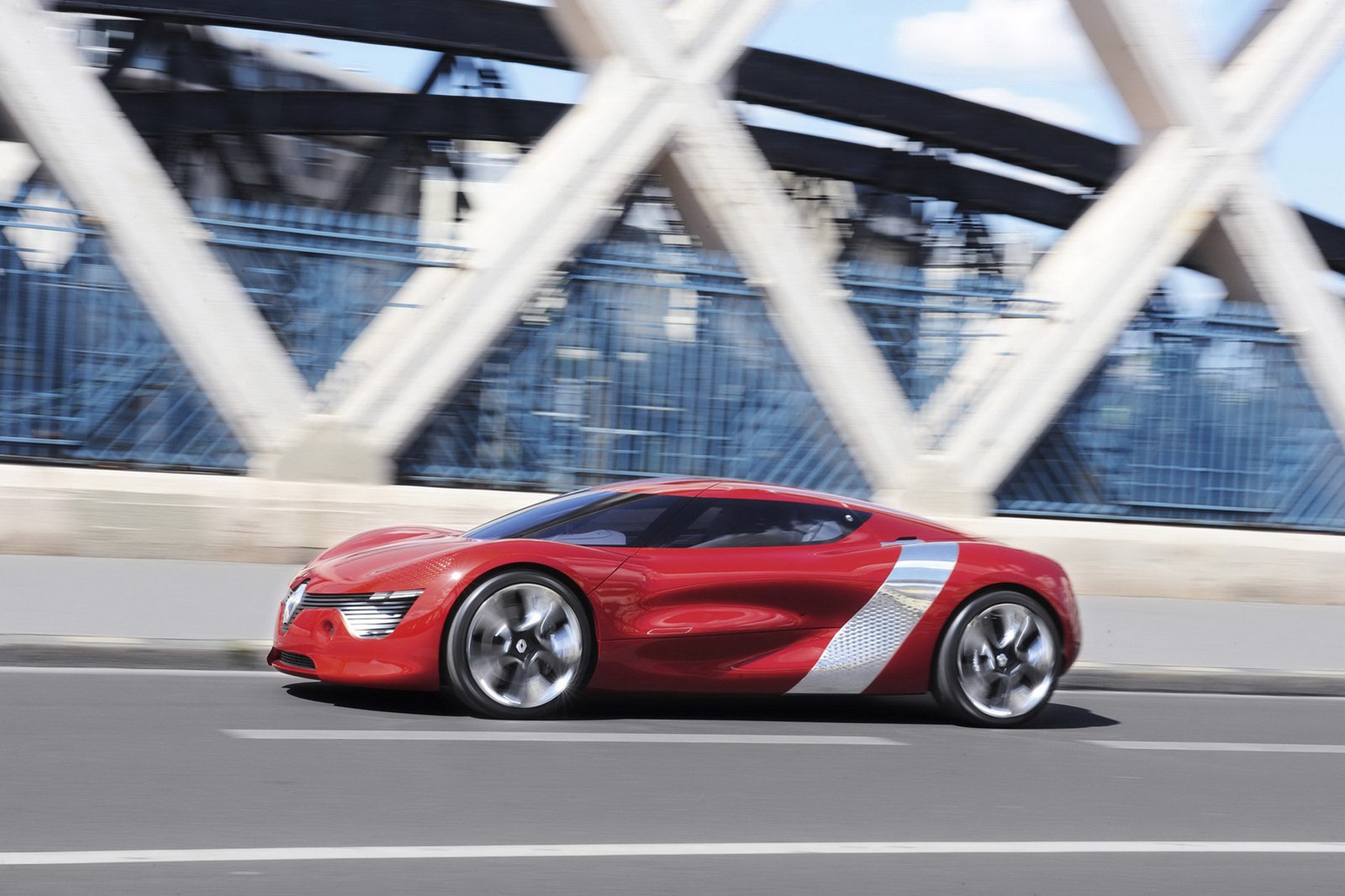 [Renault-DeZzir-12%255B2%255D.jpg]