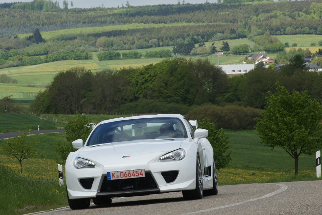 [Gazoo-Toyota-GT-86-Sports-FR-Concept-16%255B2%255D.jpg]