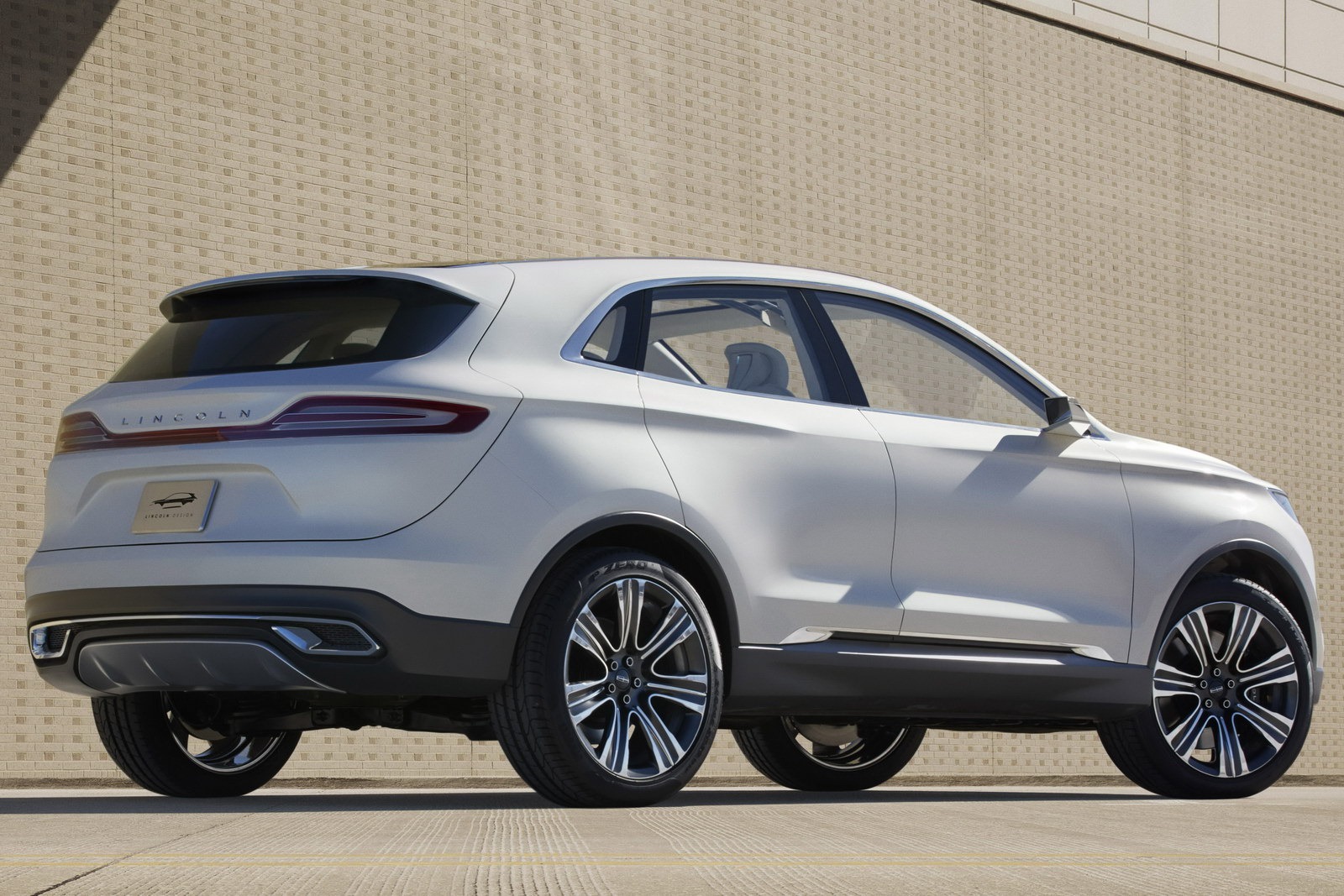 [Lincoln-MKC-Concept-9%255B2%255D.jpg]