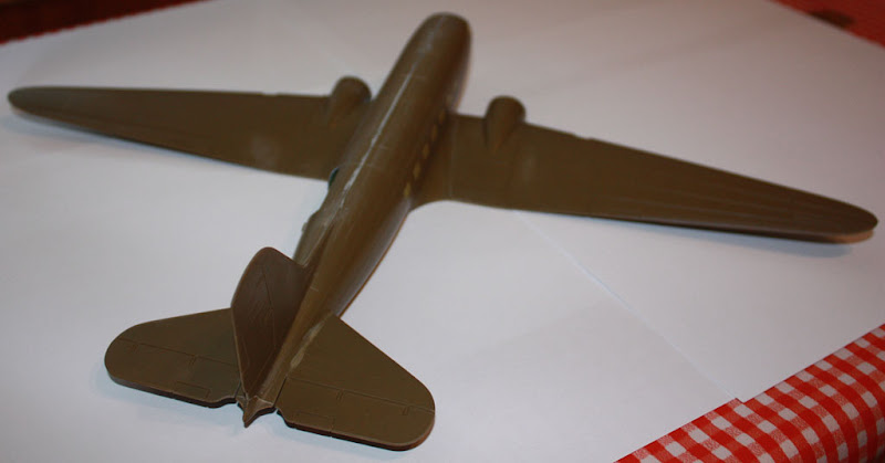 044_C-47.jpg