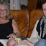 2011-12-03 Edvin bygger pepparkakshus 009.JPG