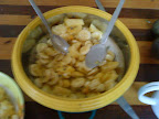 Bananen, Ananas und mittendrin Maracuja-Inhalt