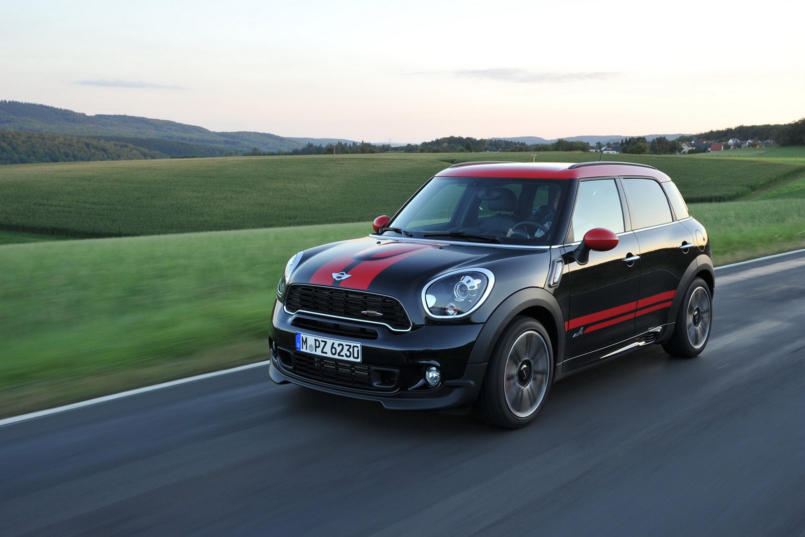 [2013-Mini-Countryman-JCW-2%255B2%255D.jpg]