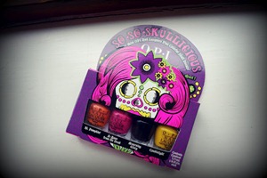 carolinexoblog opi skullicious giveaway