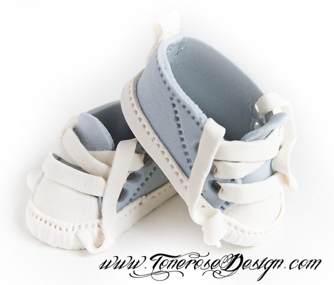 IMG_3515_baby_sko_marsipan_converse_marsipan_kakepynt