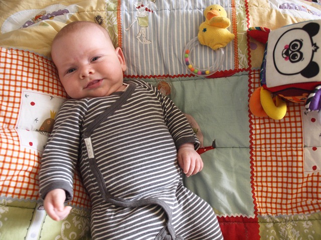 [gratuitous%2520baby%2520shot%255B3%255D.jpg]