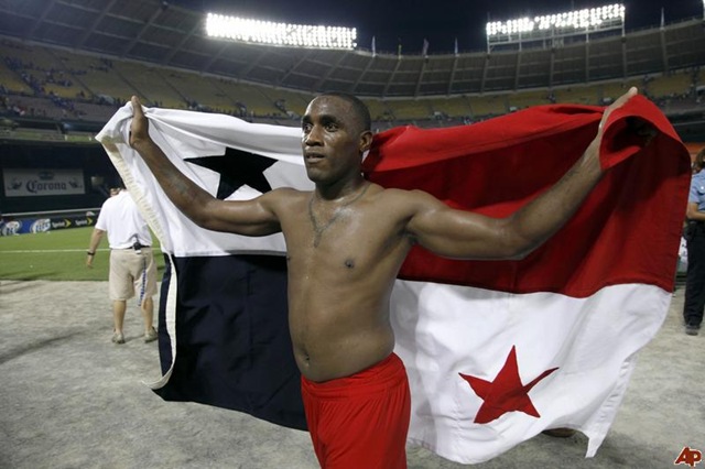 [luis-tejada-2011-6-19-21-30-5%255B2%255D.jpg]