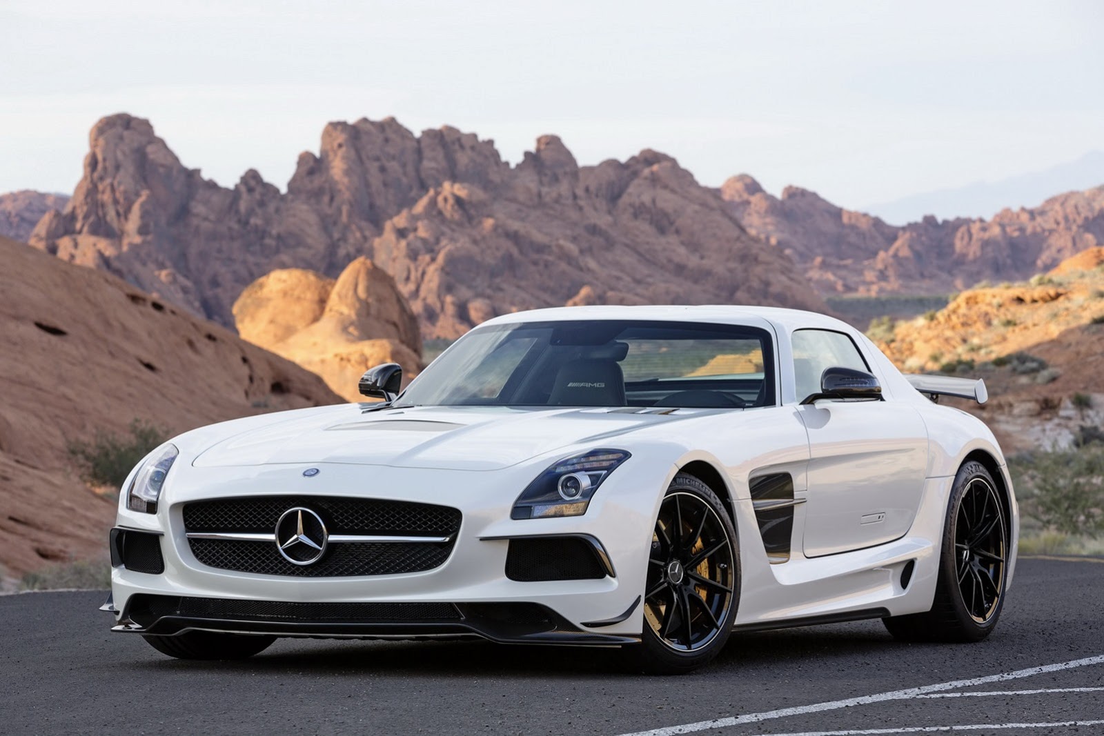 [Mercedes-Benz-SLS-AMG-3%255B2%255D.jpg]
