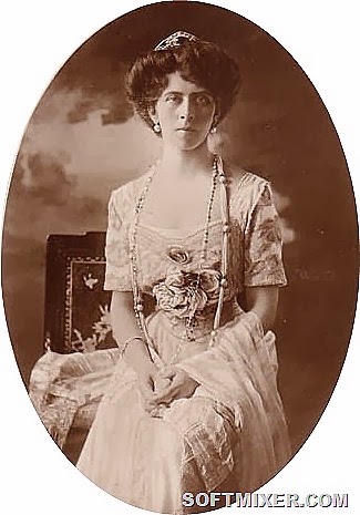 [Viktria_schaumburglippei_hercegn%255B1%255D.jpg]