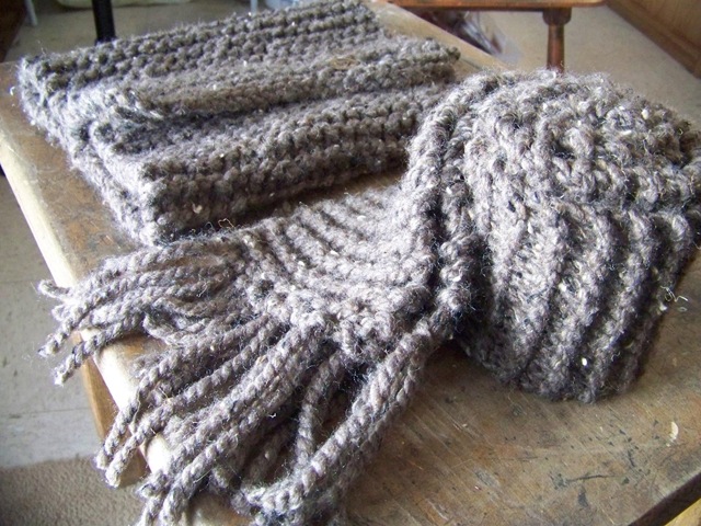[knitted%2520scarves%255B6%255D.jpg]