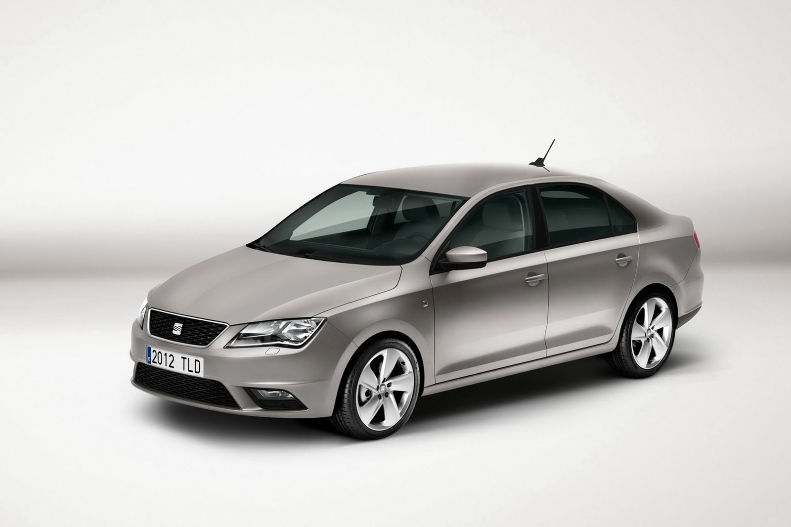 [2013-Seat-Toledo-2%255B2%255D.jpg]