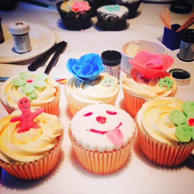 cupcakes.jpg cupcakes