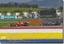 Vettel vince il gran premio della Malesia 2015