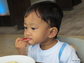 พู่กันฉลองวันเกิดยาย ตา