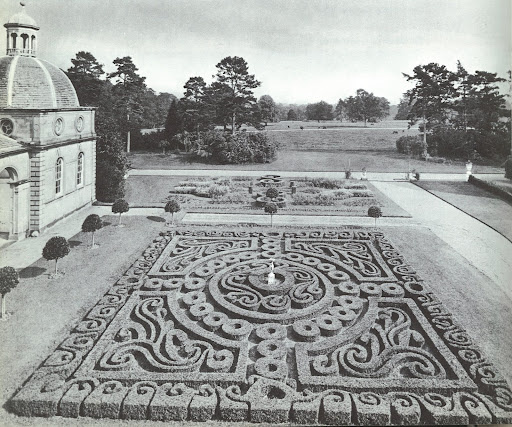 This amazing box garden and formal parterre sits on the property of Castletown in County Kilkenny and designed by architect Davis Ducart. This amazing box garden and formal parterre sits on the property of Castletown in County Kilkenny and designed by architect Davis Ducart.