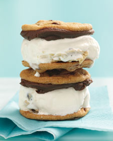 Chocolate chip cookies can be eaten alone or made into an ice cream sandwich Chocolate chip cookies can be eaten alone or made into an ice cream sandwich