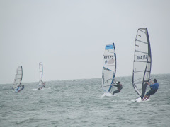 Fotos do evento Janeiro 2012 Campeonato Brasileiro de Slalom e Sulamericano de RSX, Bic e Race Board. Foto numero 3028. Fotografia (fotografias) da MGW Brasil Windsurfing Team - Meu Garoto Windsurf. Venha aprender com o campeão, George Rebello (Meu Garoto). Aula e aluguel de equipamentos para windsurf. Personal windsurf. Guarderia MGW.  aula aulas windsurf guarderia de surf windsurfing in the surfboards buzios rio janeiro e kitesurf slalom fun funboard freestyle búzios rj cabo frio videos fanatic formula prancha