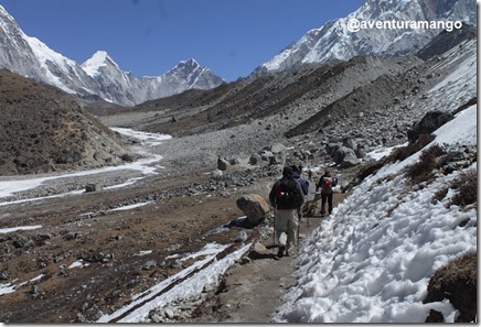 Caminhada até Lobuche Caminhada até Lobuche