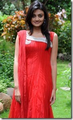 Nikitha-Narayan-New-Cute-Still2 Nikitha-Narayan-New-Cute-Still2