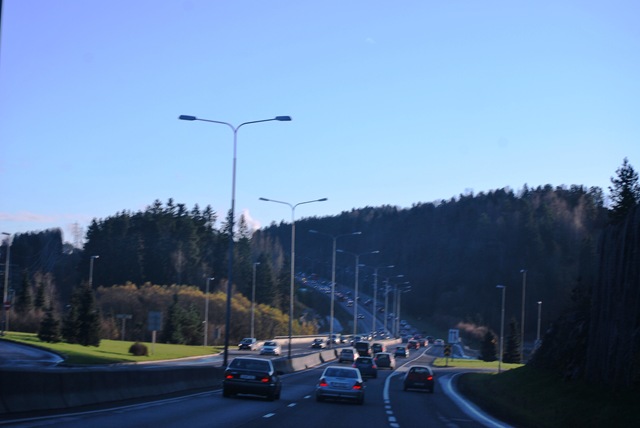 [2011-1030%2520E6%2520South%255B3%255D.jpg]