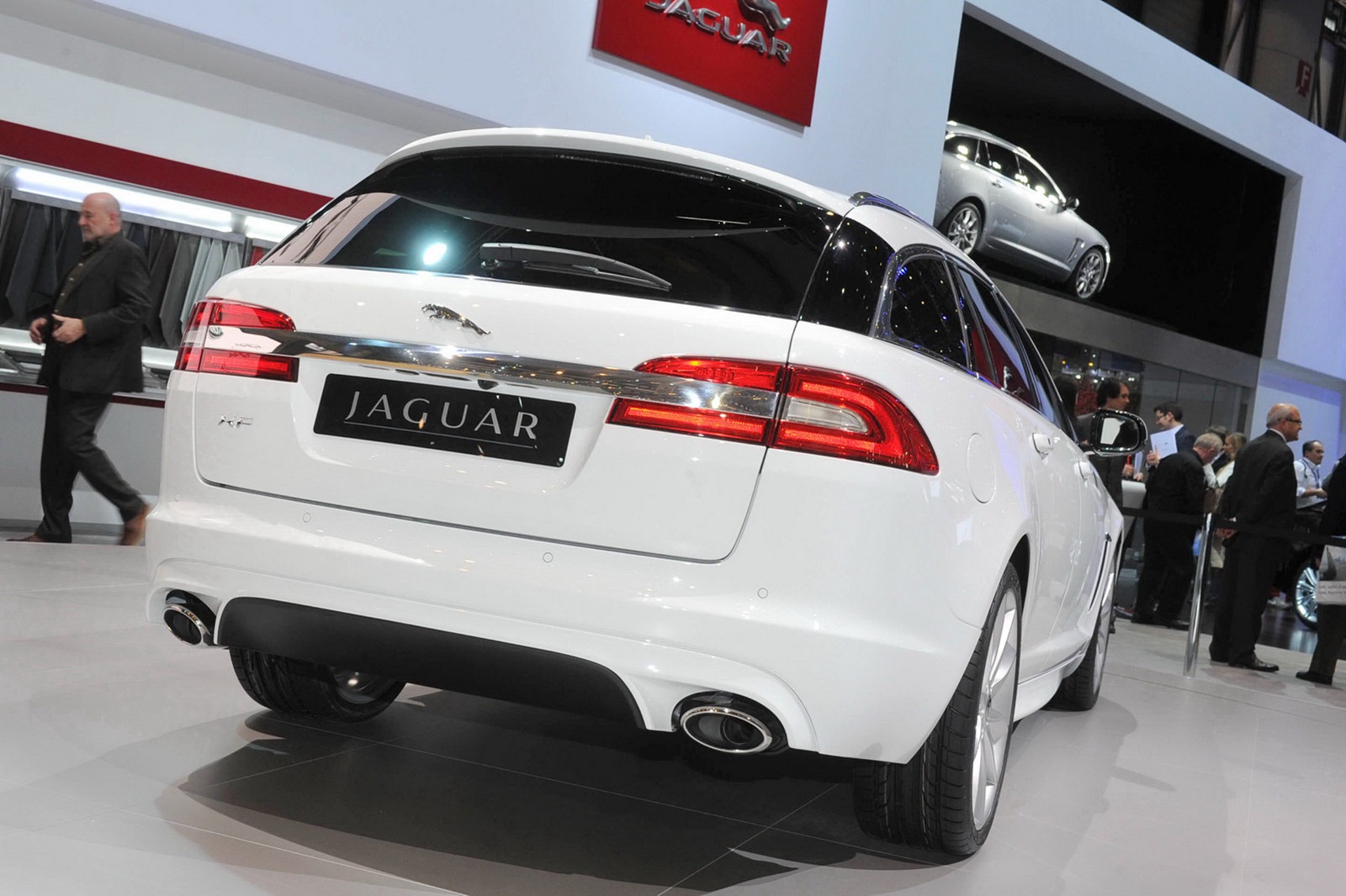[Jaguar-XF-Sportbrake-7%255B2%255D.jpg]
