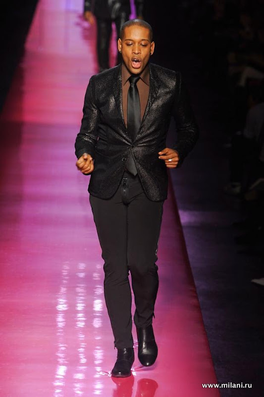 jean-paul-gaultier-haute-couture-spring-2012-pfw115.jpg