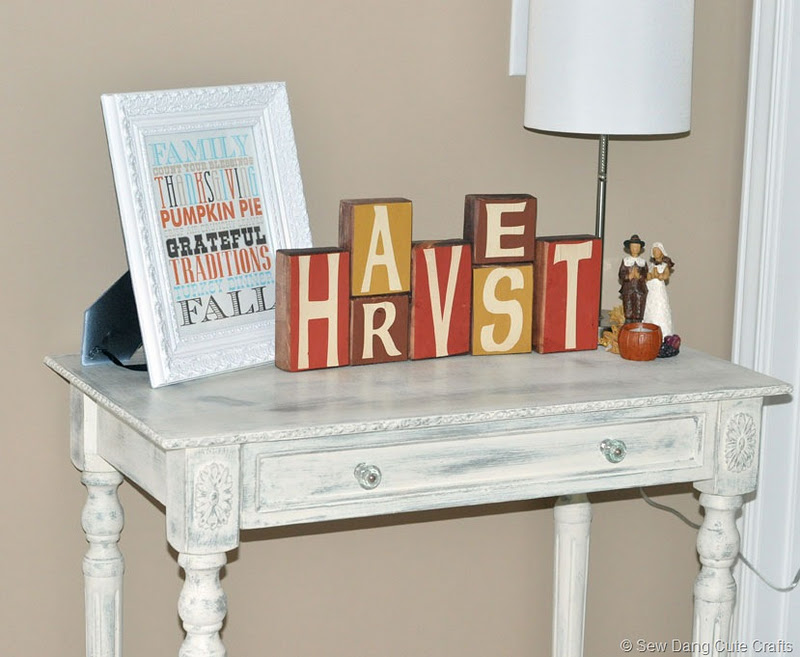 [End-table-and-Thanksgiving-decor-3%255B3%255D.jpg]