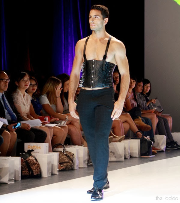 Raffles Graduate Fashion Show 2013 - Li Tung Chou Raffles Graduate Fashion Show 2013 - Li Tung Chou