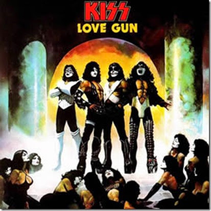 kiss-love-gun-20