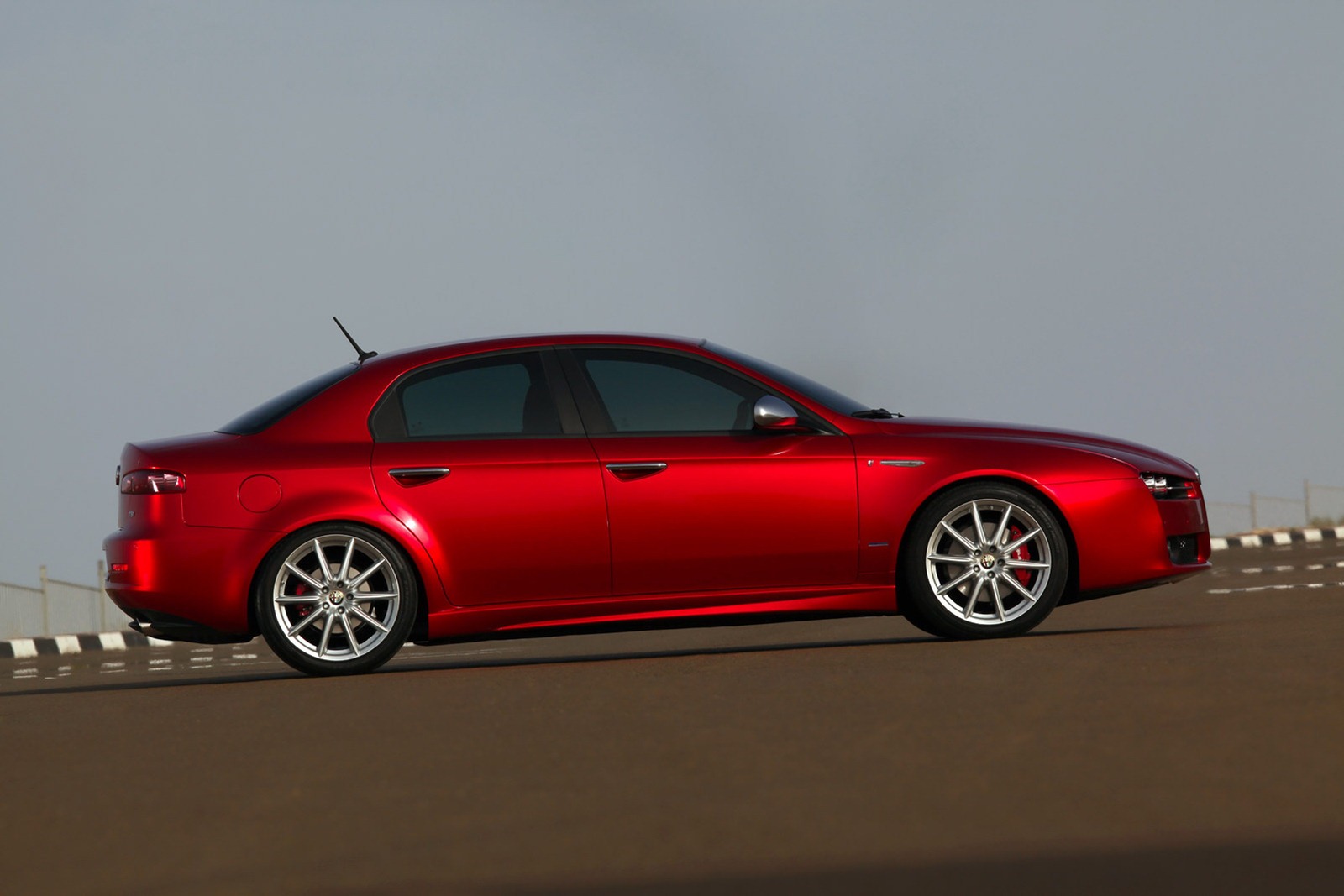 [Alfa-Romeo-159-4%255B2%255D.jpg]