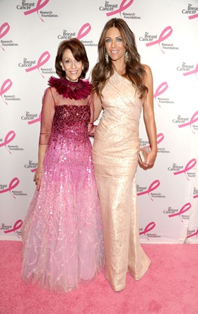 EvelynLauderandElizabethHurley_1
