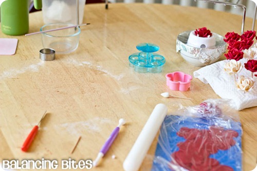 How to make gum paste roses