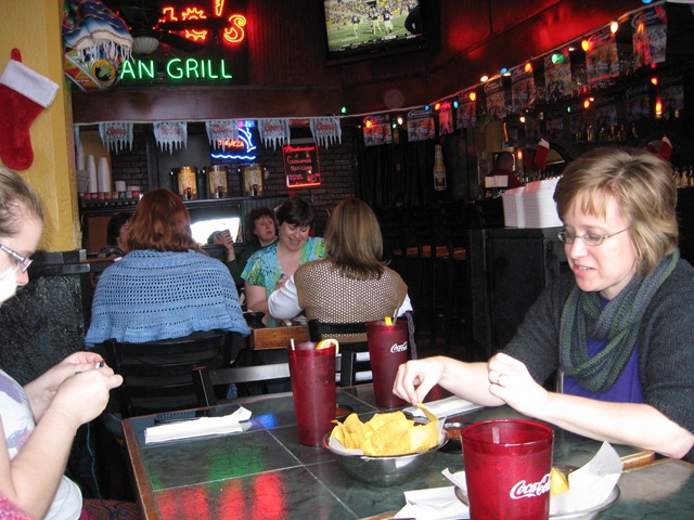 [20111203ARFiberArtsEx715.jpg]