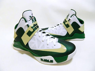 Detailed Look at Nike Zoom Soldier VI SVSM Fighting Irish PEs nike zoom soldier 6 pe svsm home 4 05 Detailed Look at Nike Zoom Soldier VI SVSM Fighting Irish PEs
