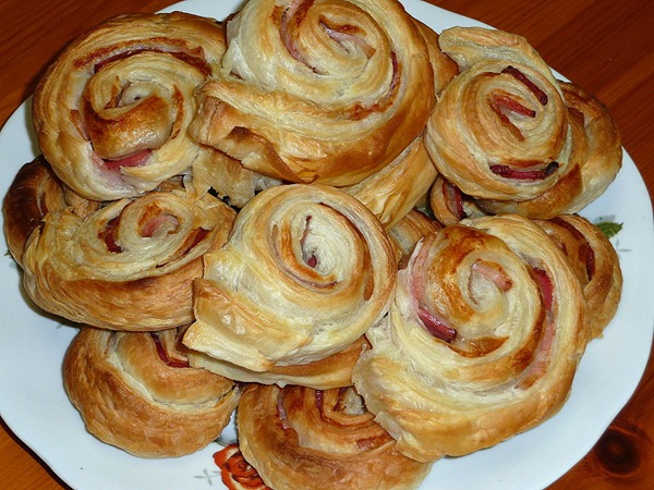 Булочки с беконом