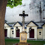 2005-07-07 115 Krakow, Poland - small cemetary near st kazimierza.JPG