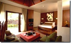 banner-pool-villa-suite-bedroom