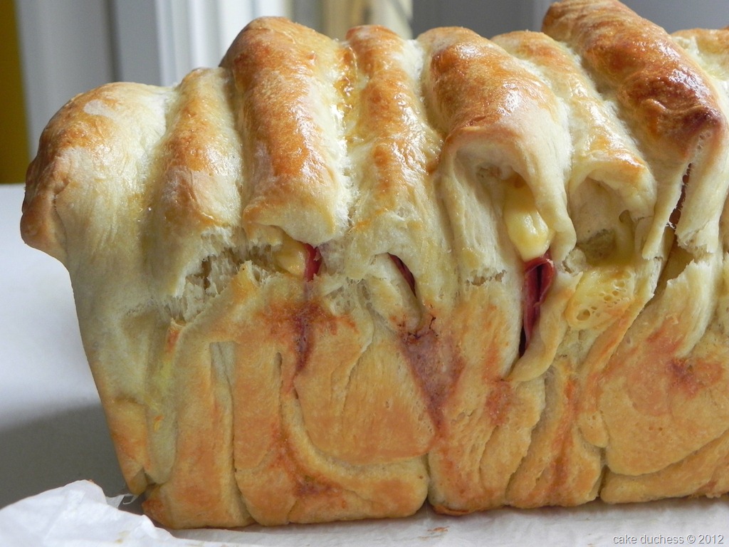 [cheesy-pull-apart-bread-1%255B6%255D.jpg]