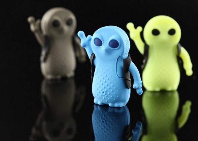 Alien USB flash drive 1 Alien USB flash drive 1