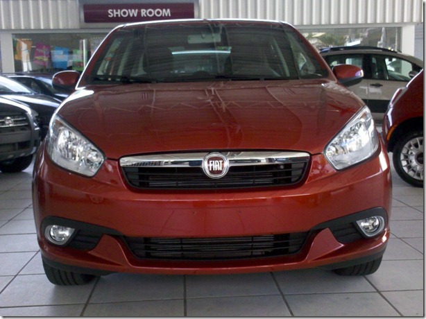 Fiat Grand Siena 2013 (6) Fiat Grand Siena 2013 (6)