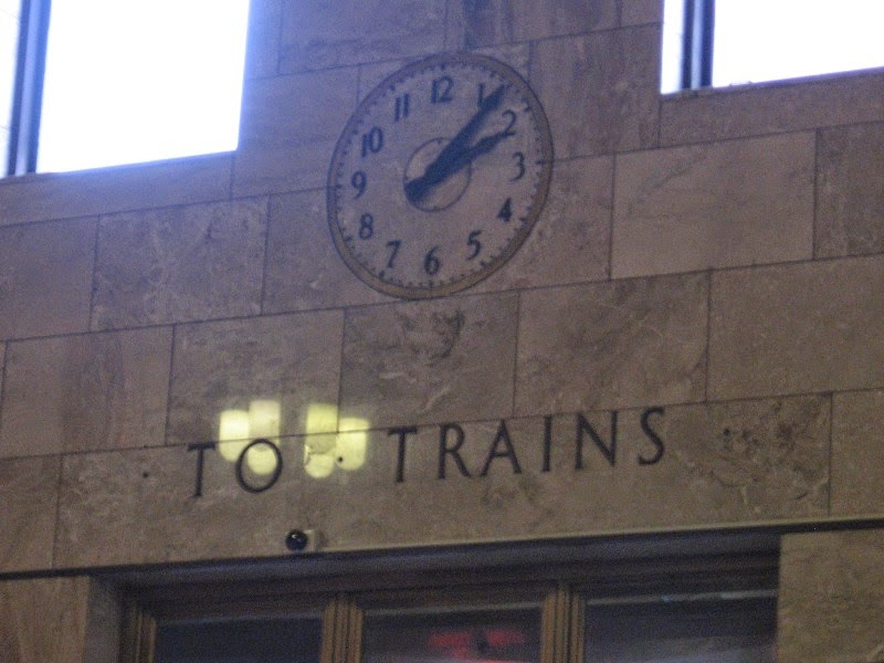 [IMG_0773-Clock-inside-Union-Station-.jpg]