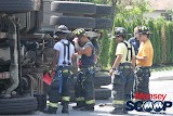Overturned Truck On Paiken Drive In Spring Valley (Moshe Lichtenstein) - IMG_4477.JPG