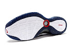 nike lebron 7 ps gr white navy red 8 05 Nike Air Max LeBron VII (7)   White/Navy/Gold Sample Actual Photos