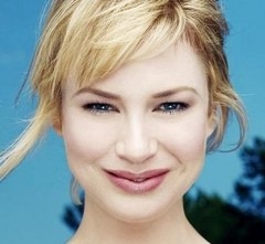 Renée Zellweger is rendezésre adja fejét