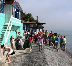 Εθελοντικός καθαρισμός ακτών από μαθητές των δημοτικών Λιτοχώρου (2)