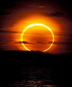 [SOLAR%2520ECLIPSE%2520004%255B5%255D.jpg]