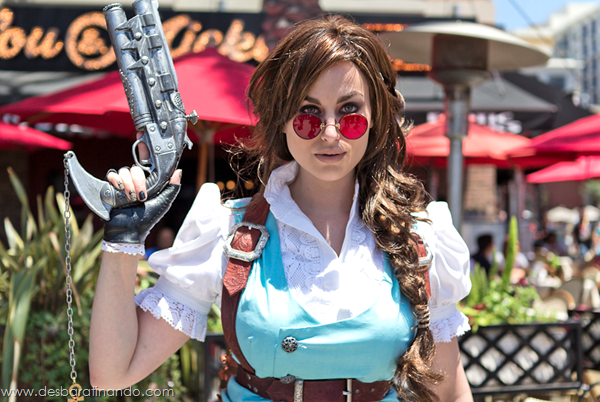 lara-croft-steampunk-cosplay-desbaratinando (1) lara-croft-steampunk-cosplay-desbaratinando (1)